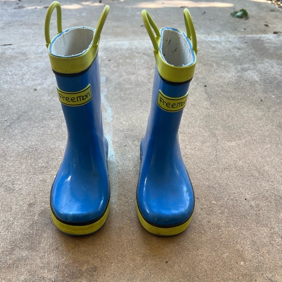 Blue & Yellow Rain Boots - Picture 3 of 3